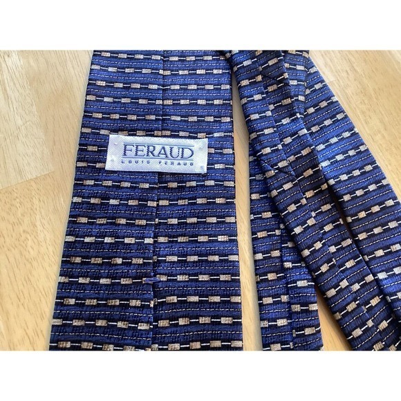 Louis Feraud Italian Designer 100% Imported Silk Neck Tie Blue Black Made In USA - Picture 5 of 6